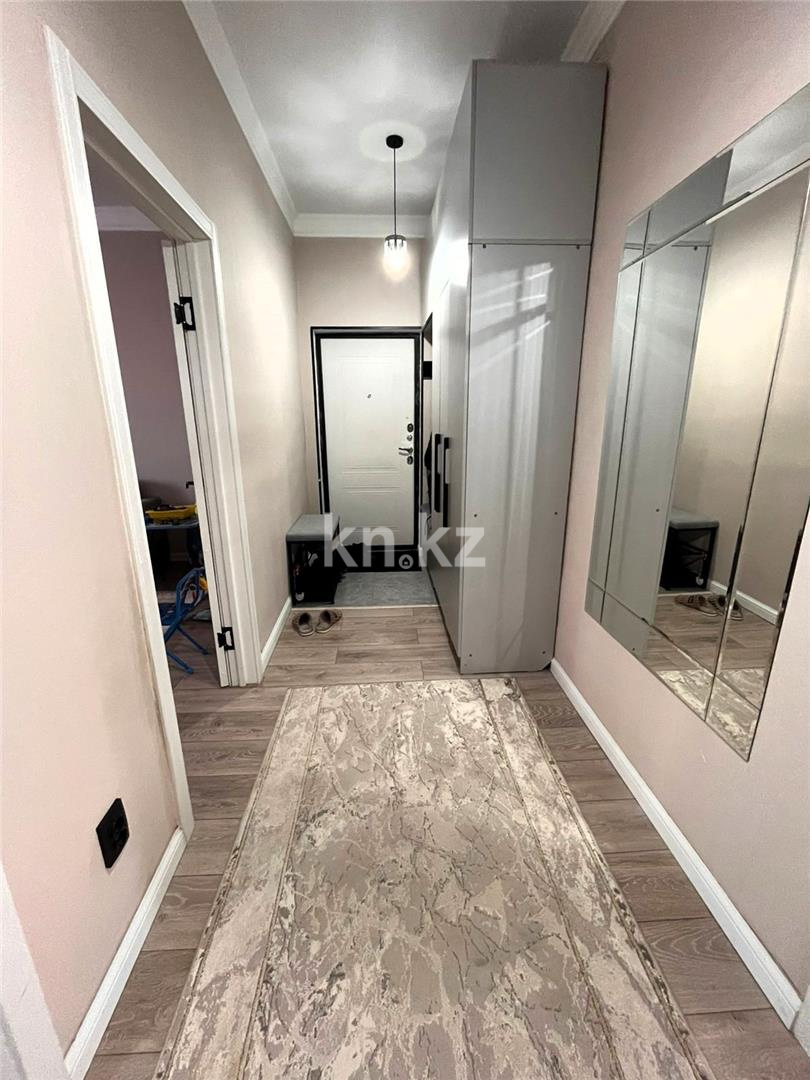 Продажа 2-комнатной квартиры, 65 м², ул. Муканова в Караганде - фото 17