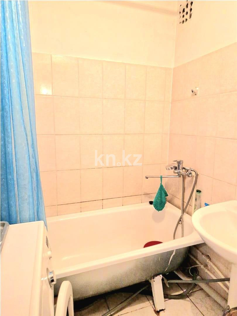 Продажа 3-комнатной квартиры, 64 м² в Караганде - фото 12