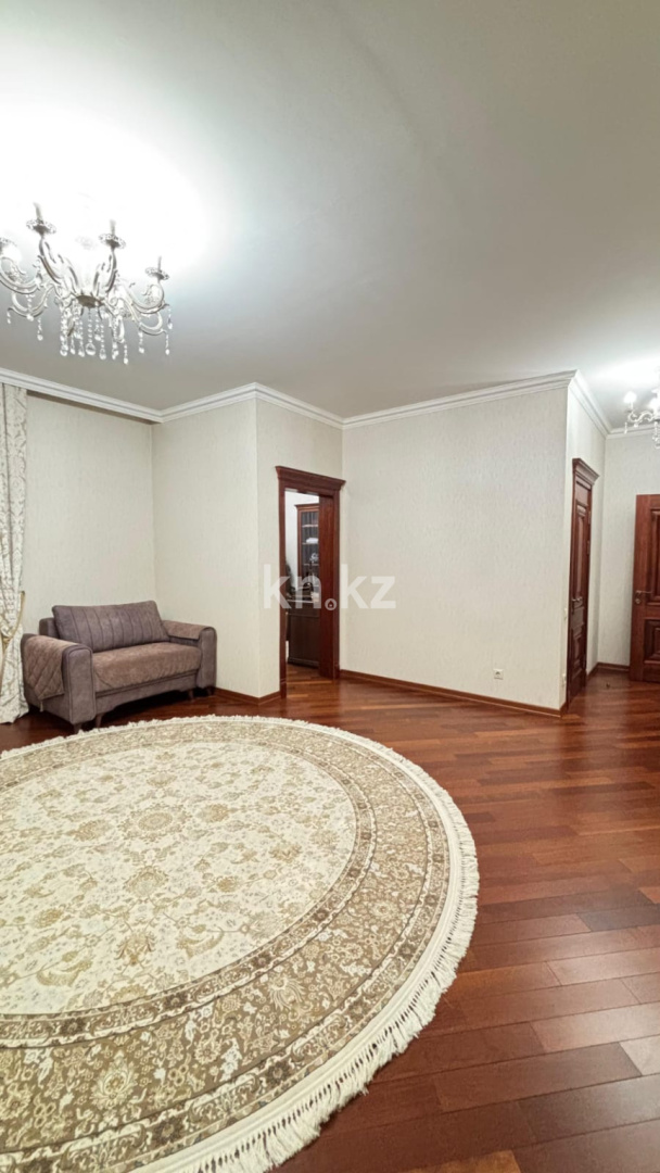 Продажа 7-комнатной квартиры, 183.3 м² в Астане - фото 2