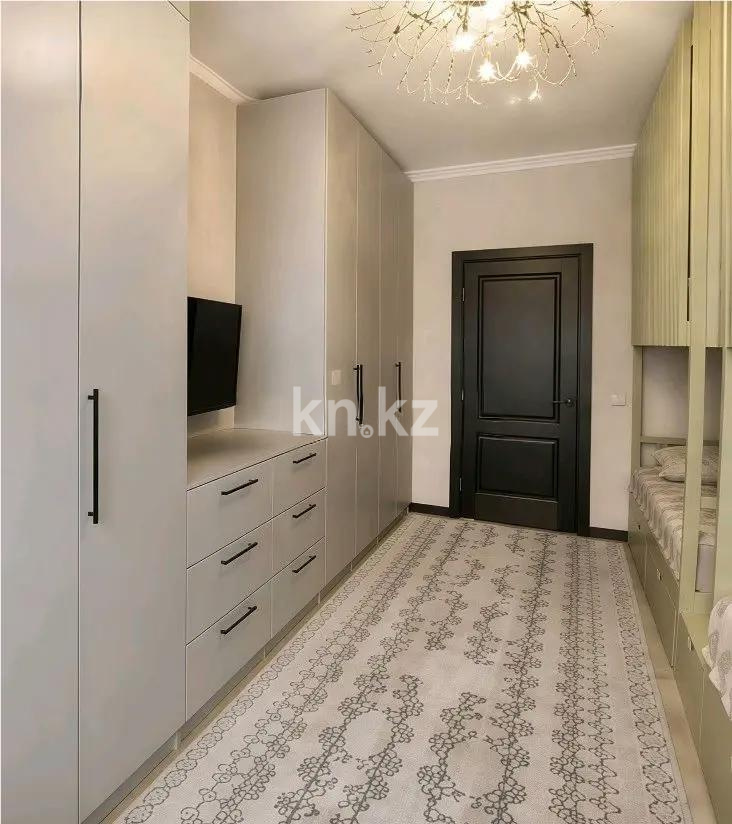 Продажа 4-комнатной квартиры, 126.9 м² в Алматы - фото 4