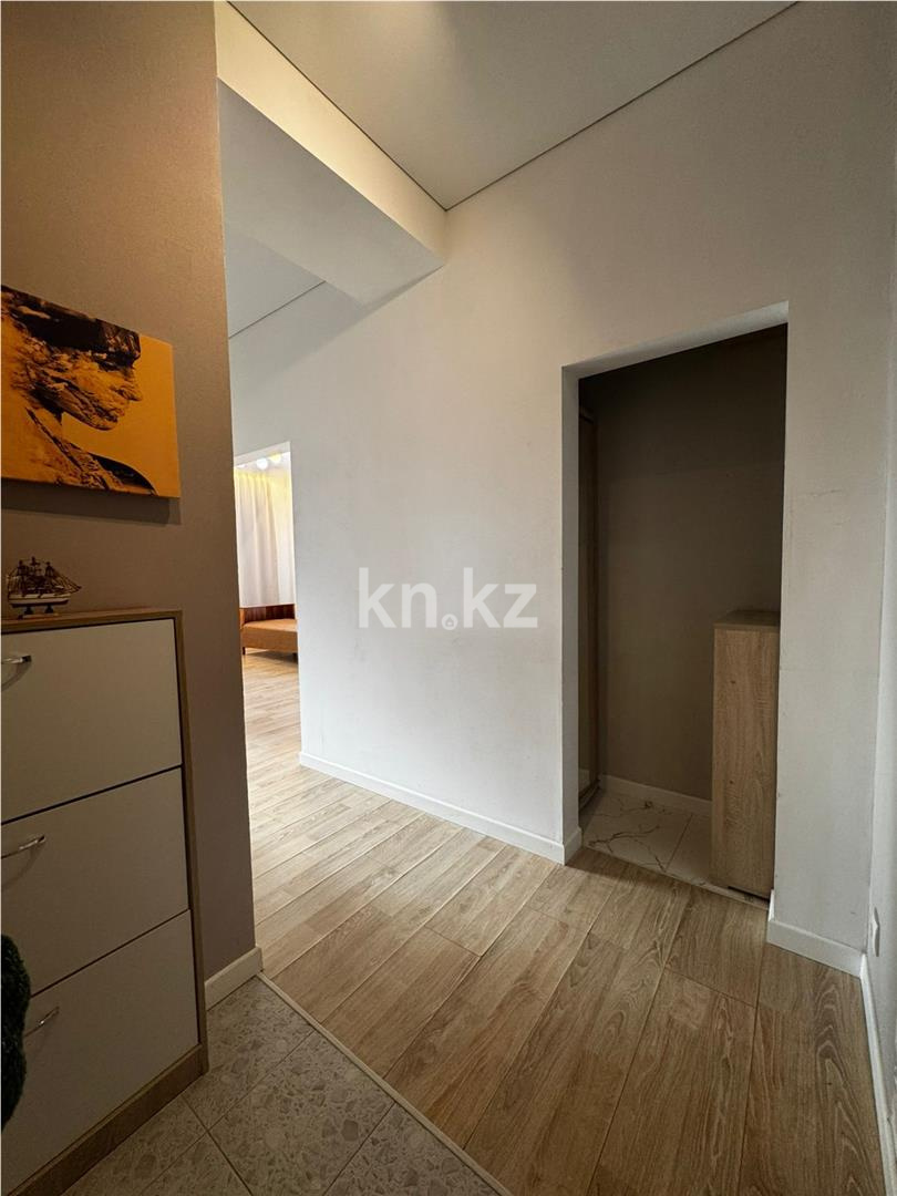 Продажа 2-комнатной квартиры, 48 м², ул. Омарова в Астане - фото 9