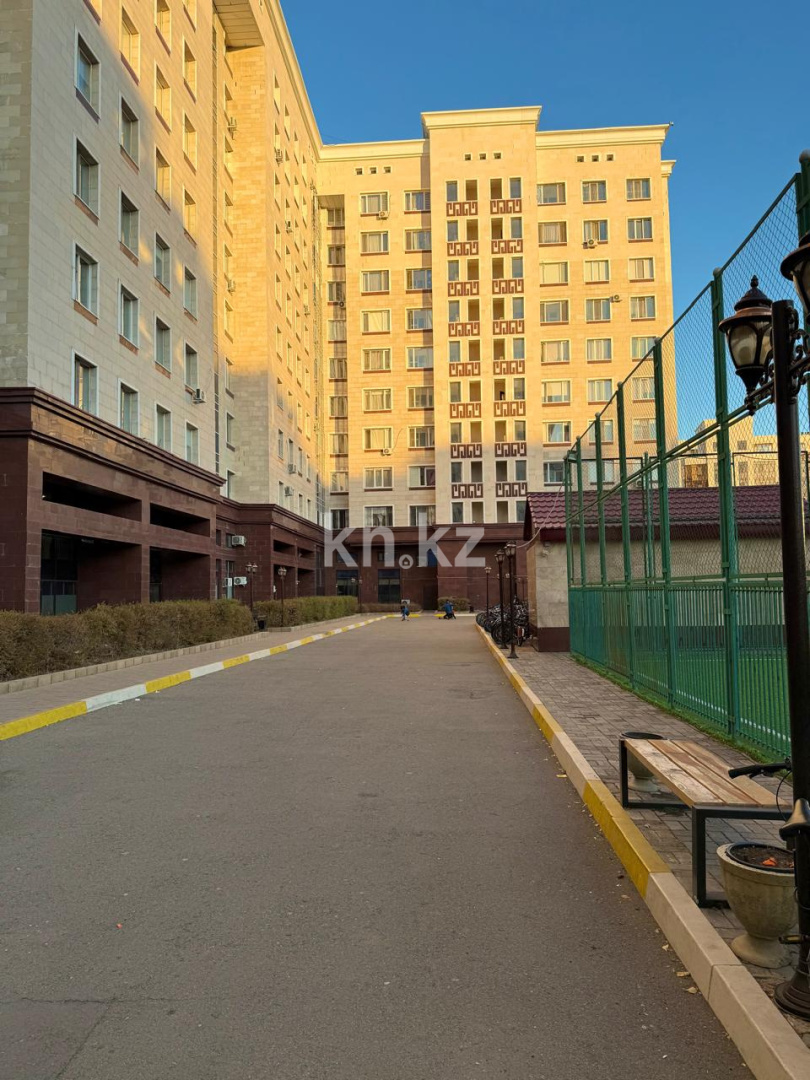 Продажа 3-комнатной квартиры, 106 м², ул. Керей, Жанибек хандар, дом  28 - пр. Мангилик Ел в Астане - фото 28