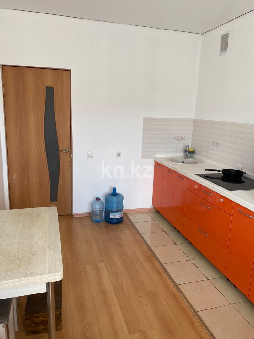 Аренда 2-комнатной квартиры, 52 м² в Астане
