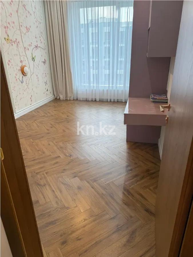 Продажа 3-комнатной квартиры, 96 м², ул. Нажимеденова, дом  26/1 в Астане - фото 3