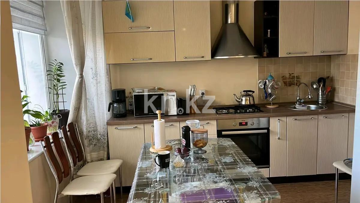 Продажа 3-комнатной квартиры, 67 м², ул. Ермекова, дом  81 в Караганде - фото 2