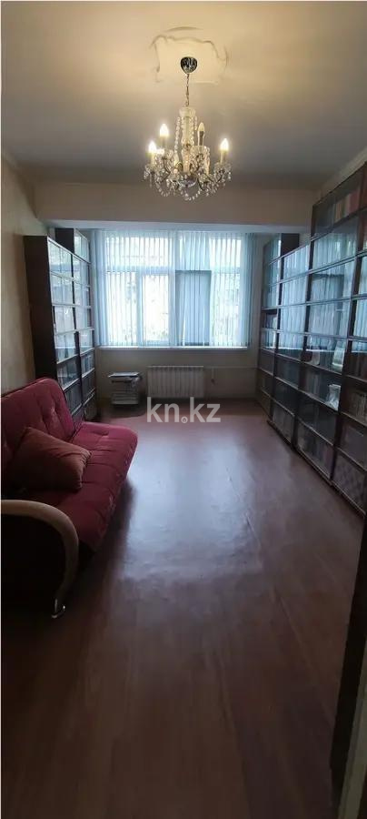 Продажа 3-комнатной квартиры, 89.8 м², ул. Бузурбаева, дом  23 в Алматы