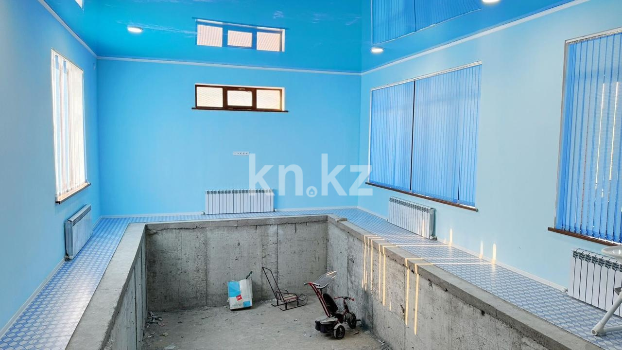 Продажа 7-комнатного дома, 900 м² в Алматы - фото 22