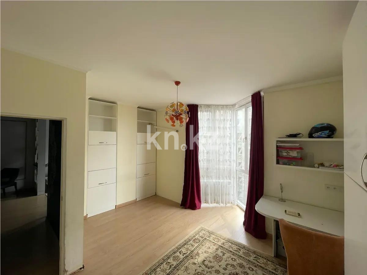 Продажа 3-комнатной квартиры, 73 м², ул. Розыбакиева, дом  283а в Алматы - фото 2