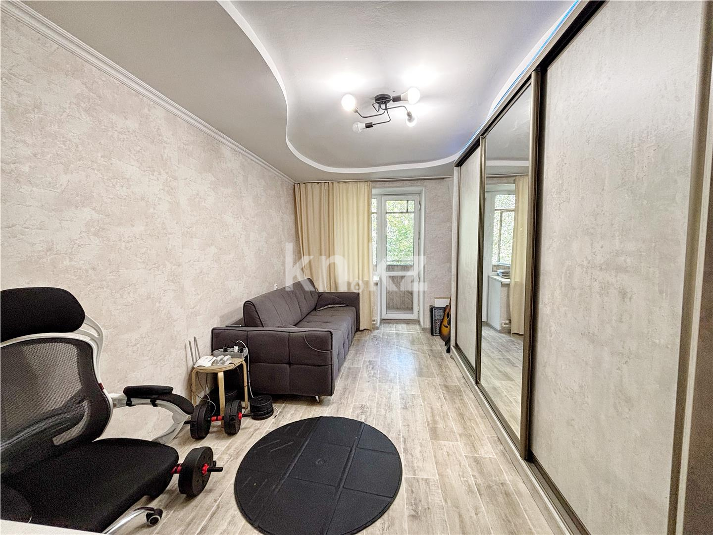 Продажа 3-комнатной квартиры, 65 м², ул. Крылова, дом  38 в Караганде - фото 3