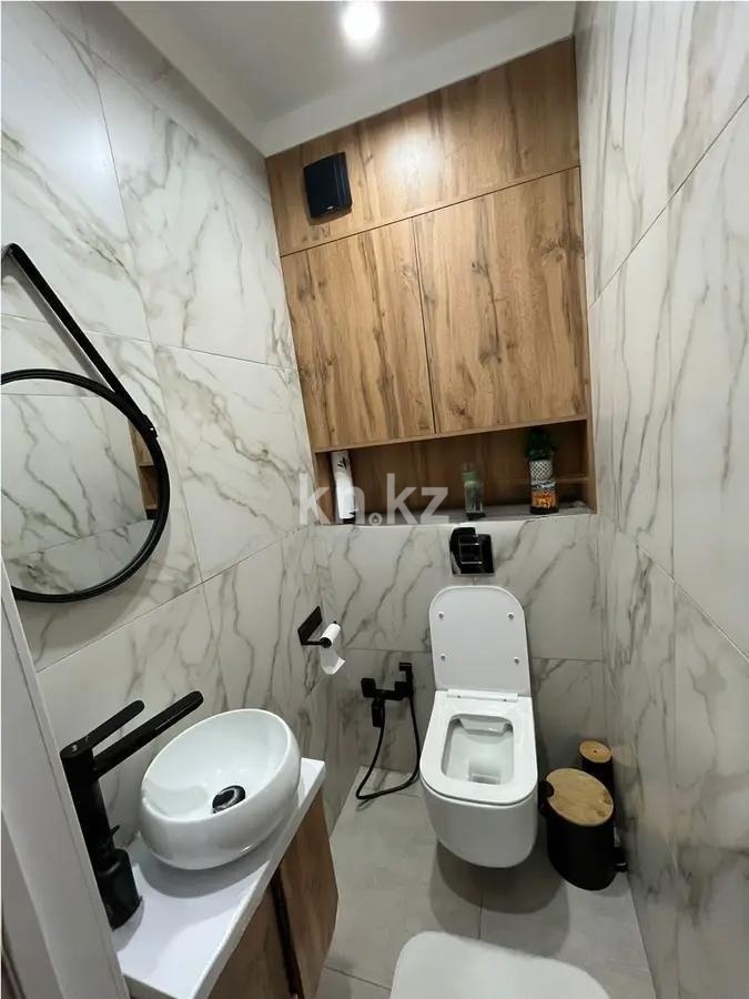 Продажа 3-комнатной квартиры, 70.4 м² в Алматы - фото 4