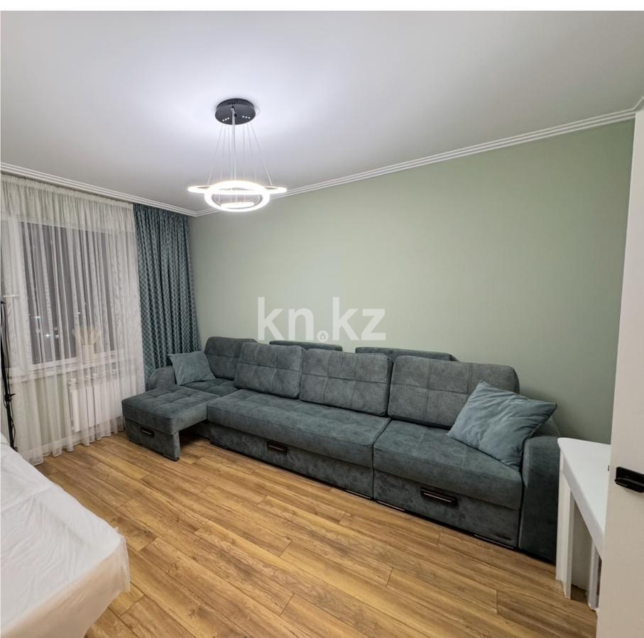 Продажа 4-комнатной квартиры, 100 м², ул. Сауран в Астане - фото 3