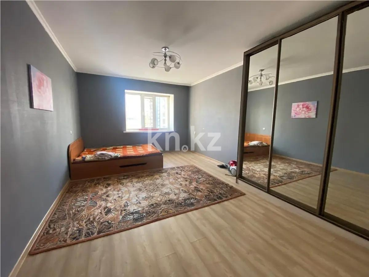 Продажа 3-комнатной квартиры, 72.8 м², ул. Сауран, дом  5д в Астане - фото 2