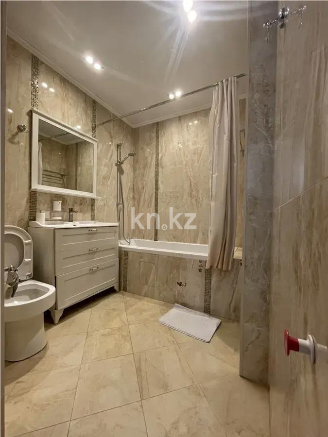 Продажа 2-комнатной квартиры, 82 м² в Алматы - фото 4