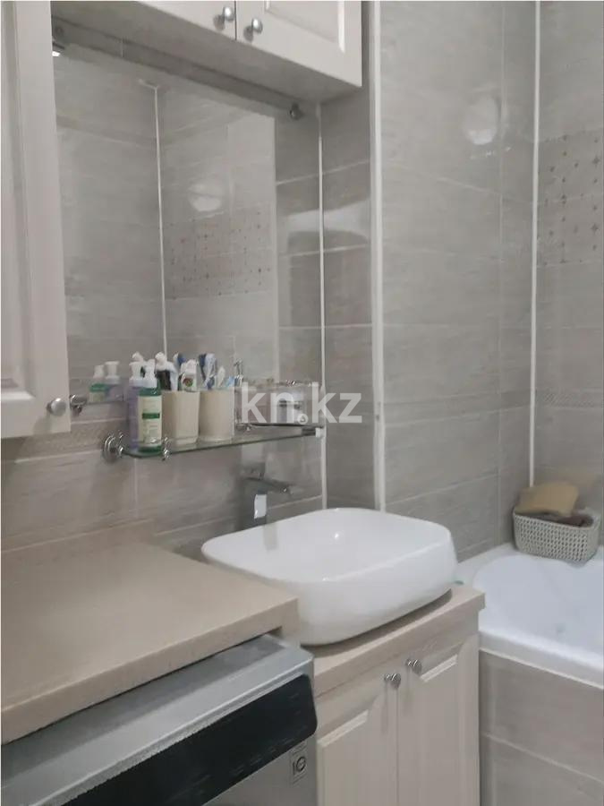 Продажа 2-комнатной квартиры, 69.9 м² в Алматы - фото 4