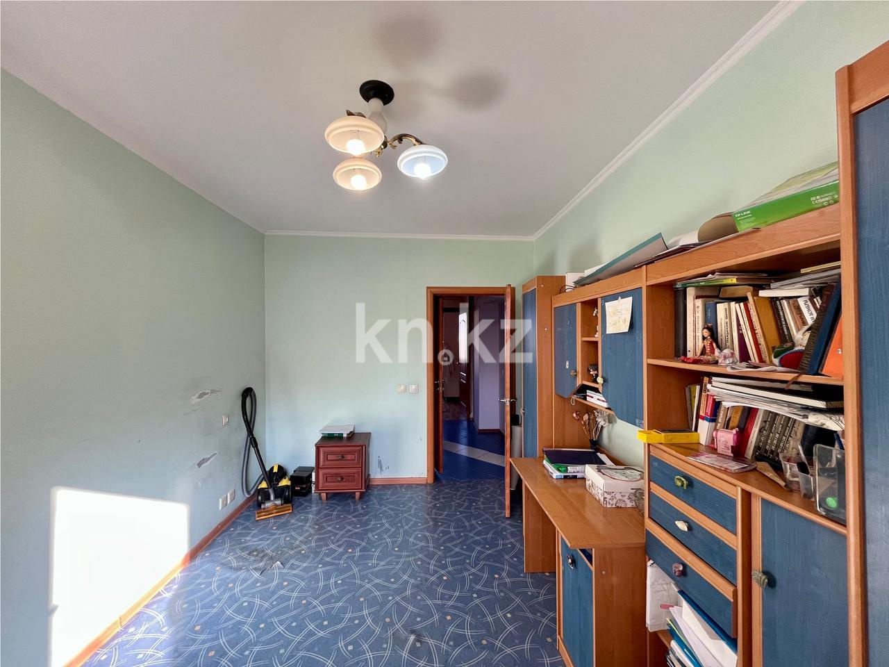 Продажа 4-комнатной квартиры, 76 м², мкр-н Голубые Пруды в Караганде - фото 6