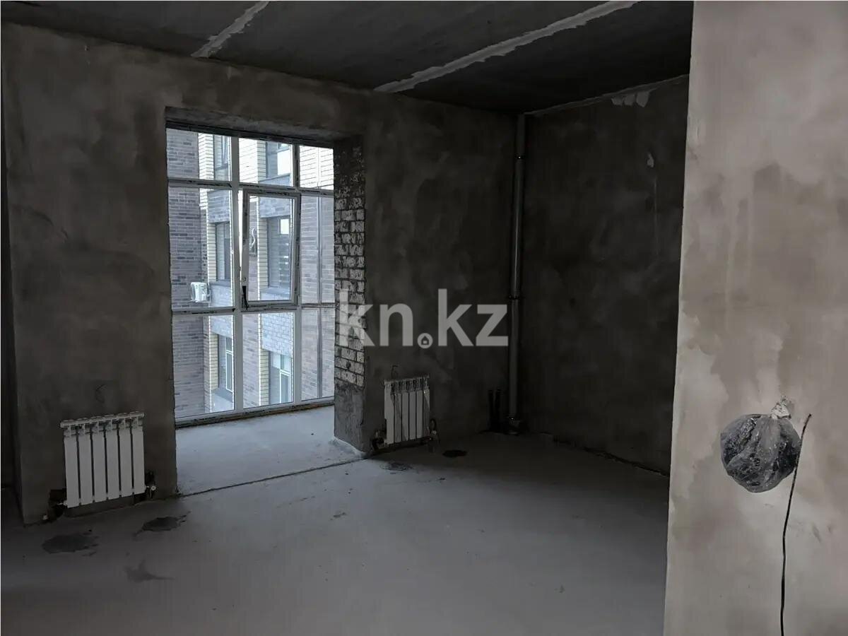 Продажа 4-комнатной квартиры, 122 м² в Караганде