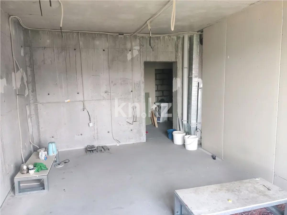 Продажа 3-комнатной квартиры, 74 м², ул. Толе би, дом  189 стр в Алматы