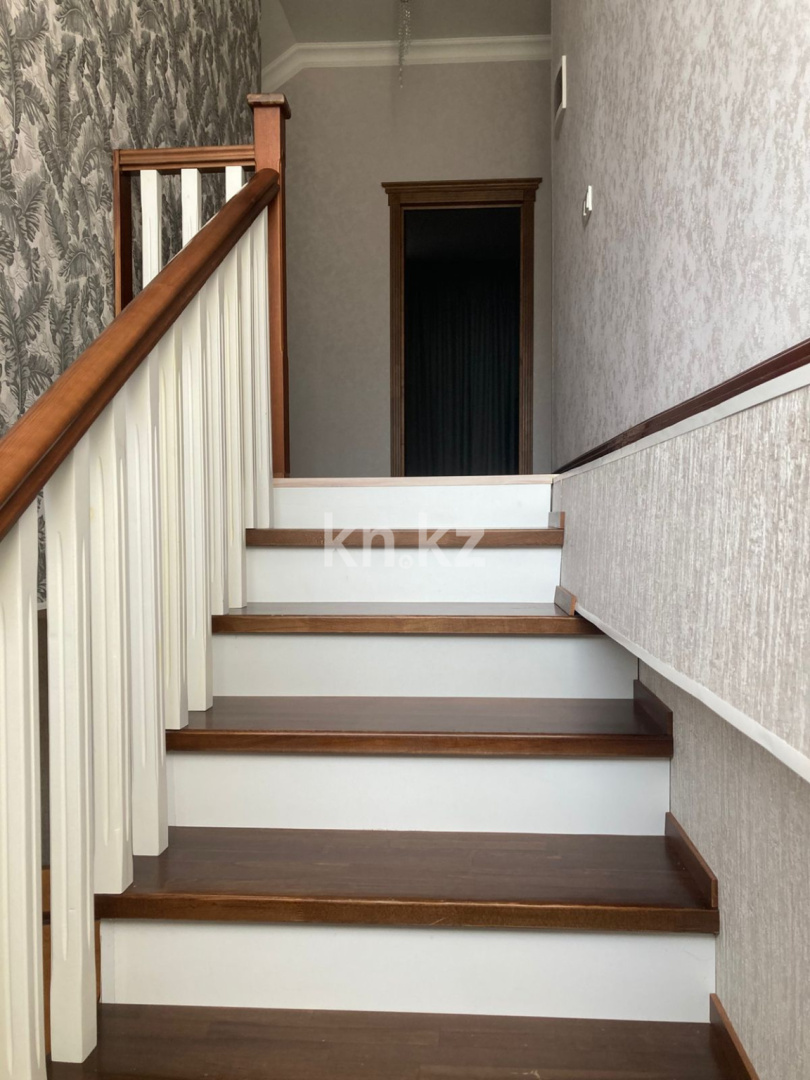 Продажа 5-комнатного дома, 369 м² в Алматы - фото 2