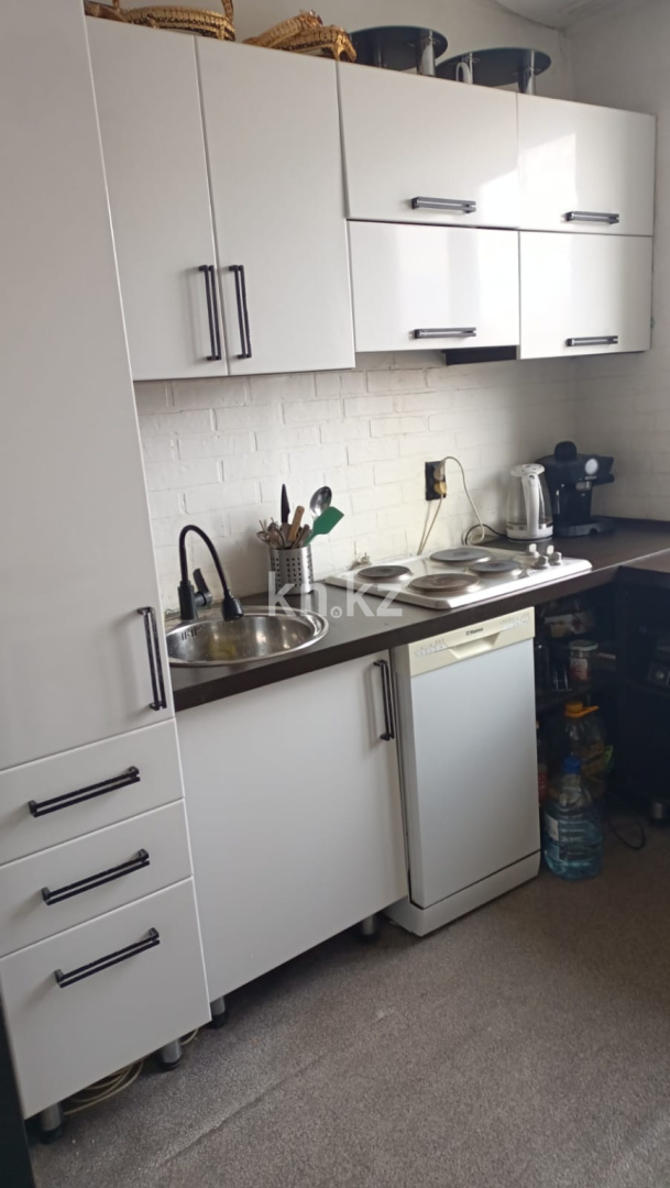 Продажа 3-комнатной квартиры, 64 м², мкр. Гульдер-1, дом  9 в Караганде - фото 9