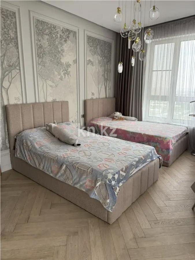 Продажа 4-комнатной квартиры, 134.5 м² в Алматы - фото 3