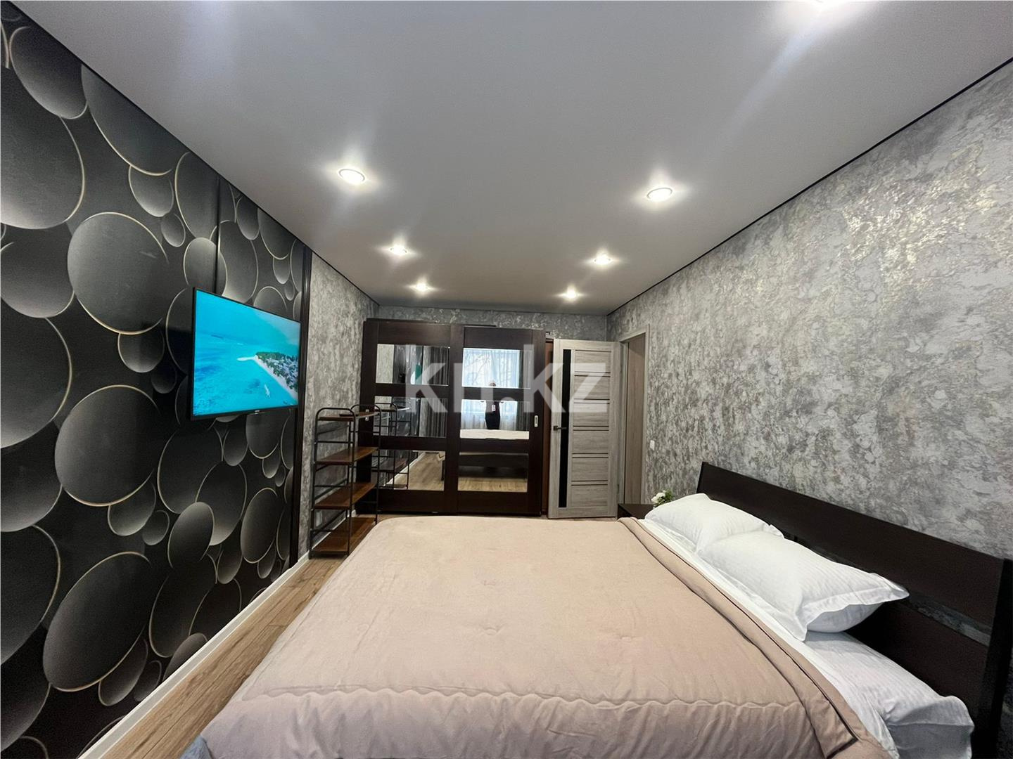 Продажа 2-комнатной квартиры, 44 м², ул. Манаса в Астане - фото 4