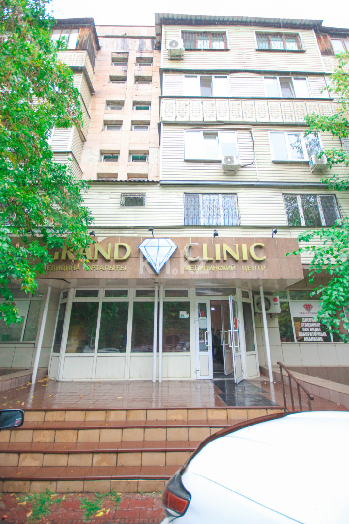 Продажа , 210 м², Коктем 2 в Алматы - фото 2