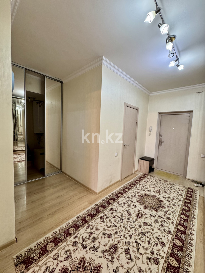 Продажа 2-комнатной квартиры, 77.3 м², пр. Республики, дом  40 в Караганде - фото 11