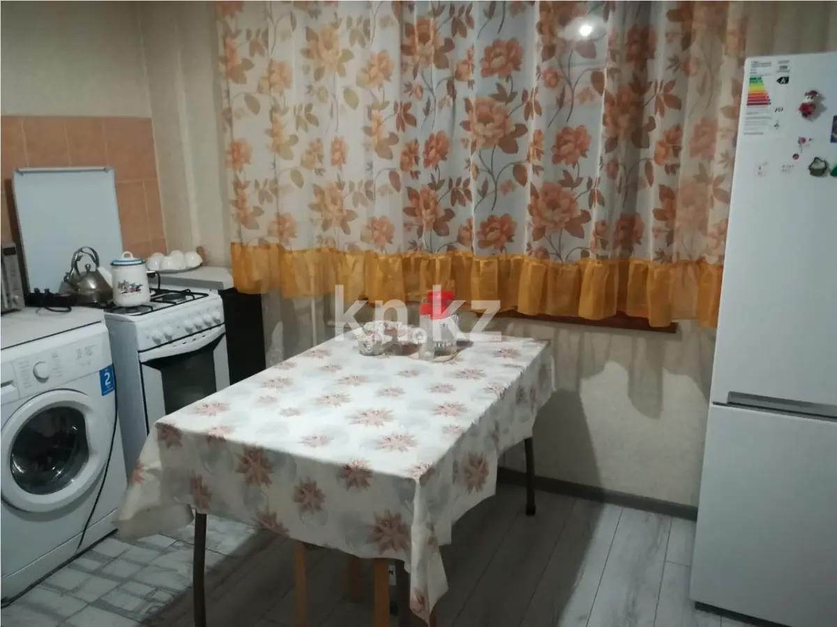 Продажа 2-комнатной квартиры, 52 м², ул. Жандосова, дом  21 в Алматы - фото 3