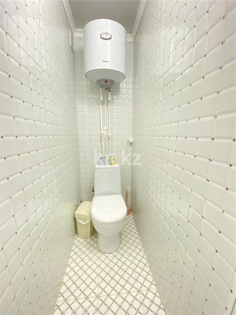 Продажа 4-комнатной квартиры, 62 м², мкр-н 21 в Караганде - фото 14