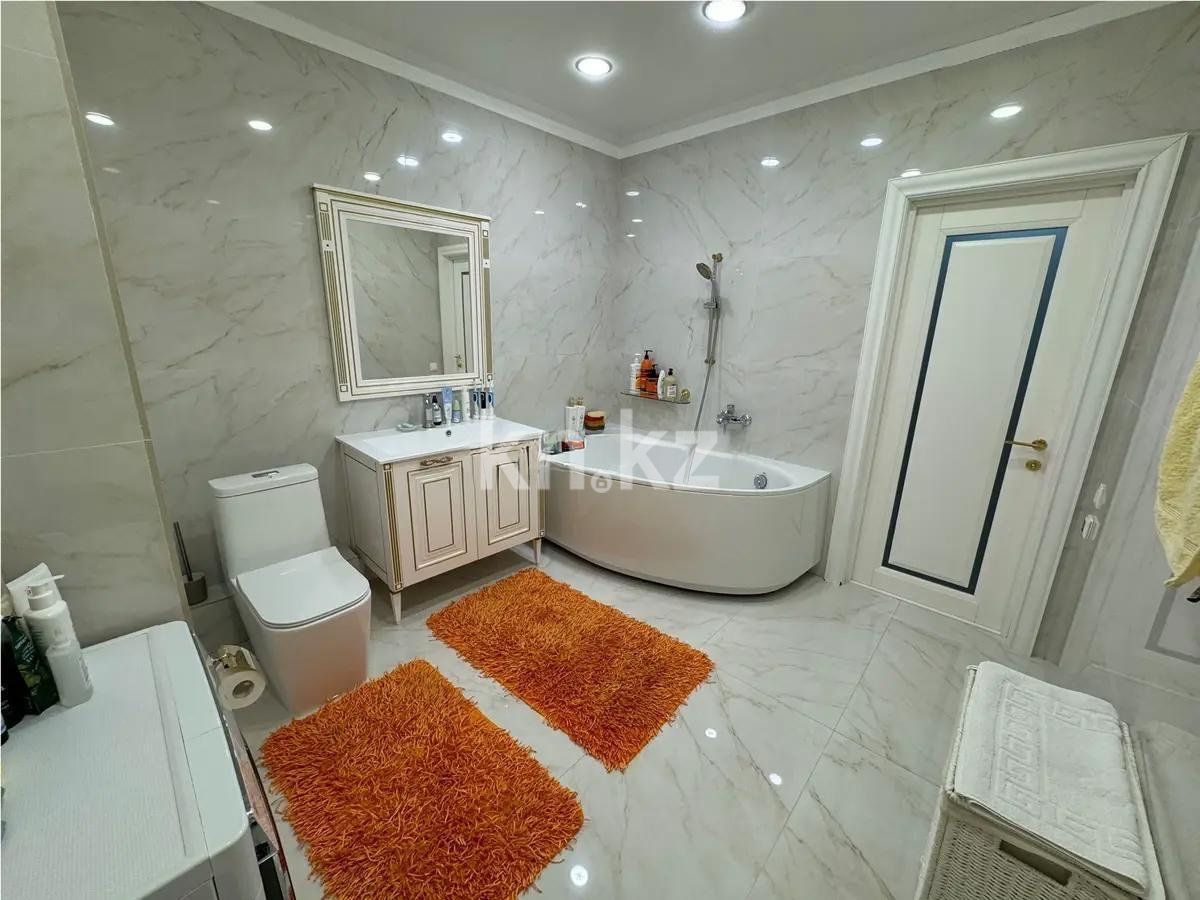 Продажа 5-комнатной квартиры, 200 м², ул. Кенесары, дом  65 в Астане - фото 7
