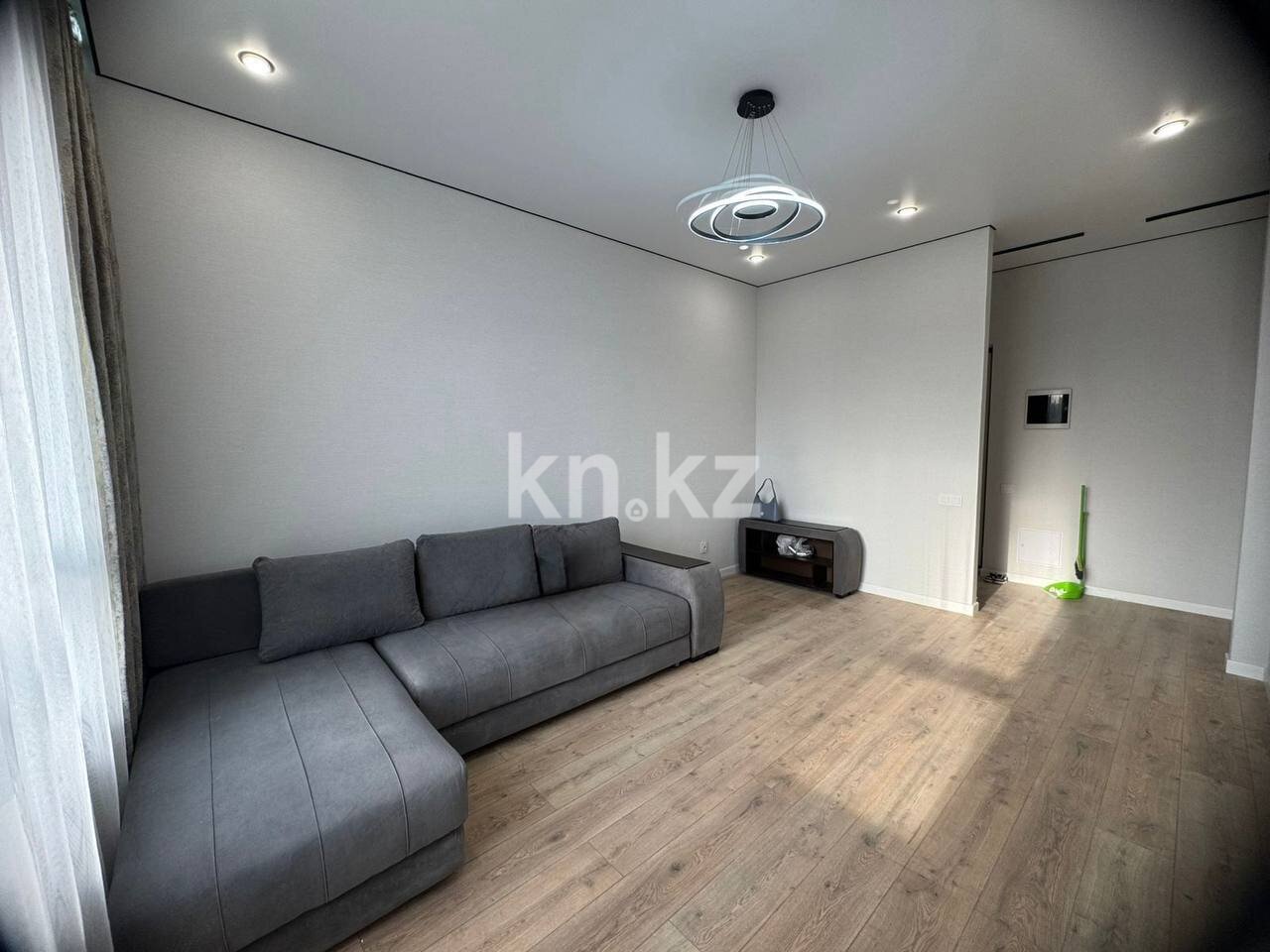 Аренда 1-комнатной квартиры, 38 м² в Астане