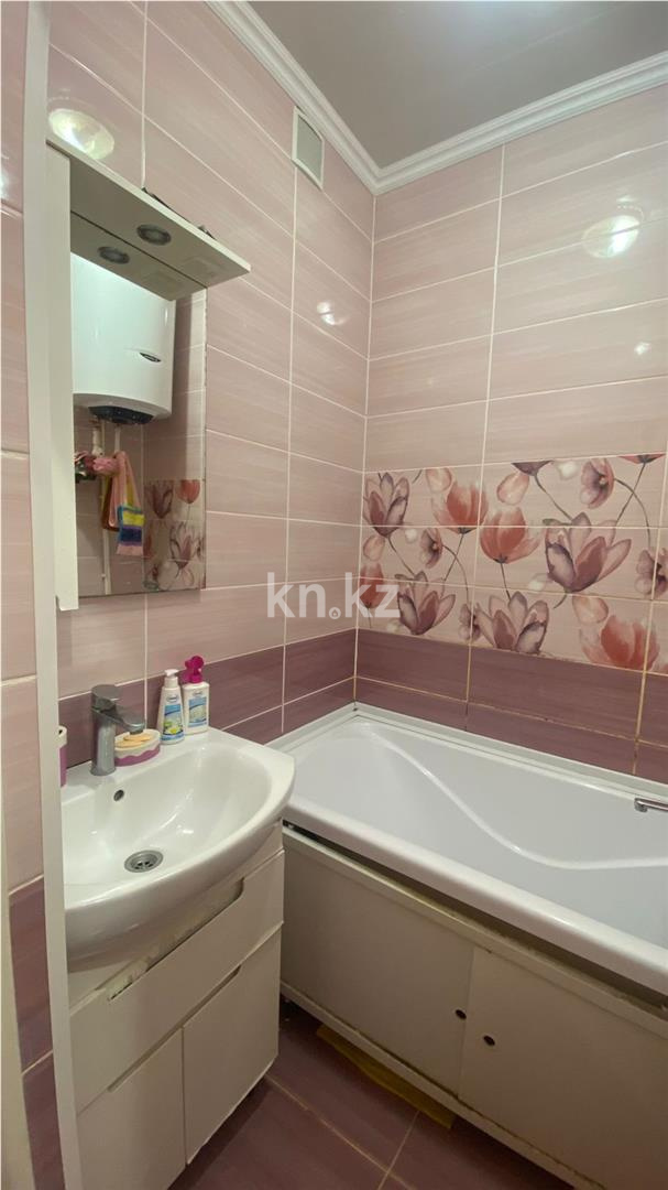 Продажа 2-комнатной квартиры, 56 м², ул. Сарыарка в Караганде - фото 7