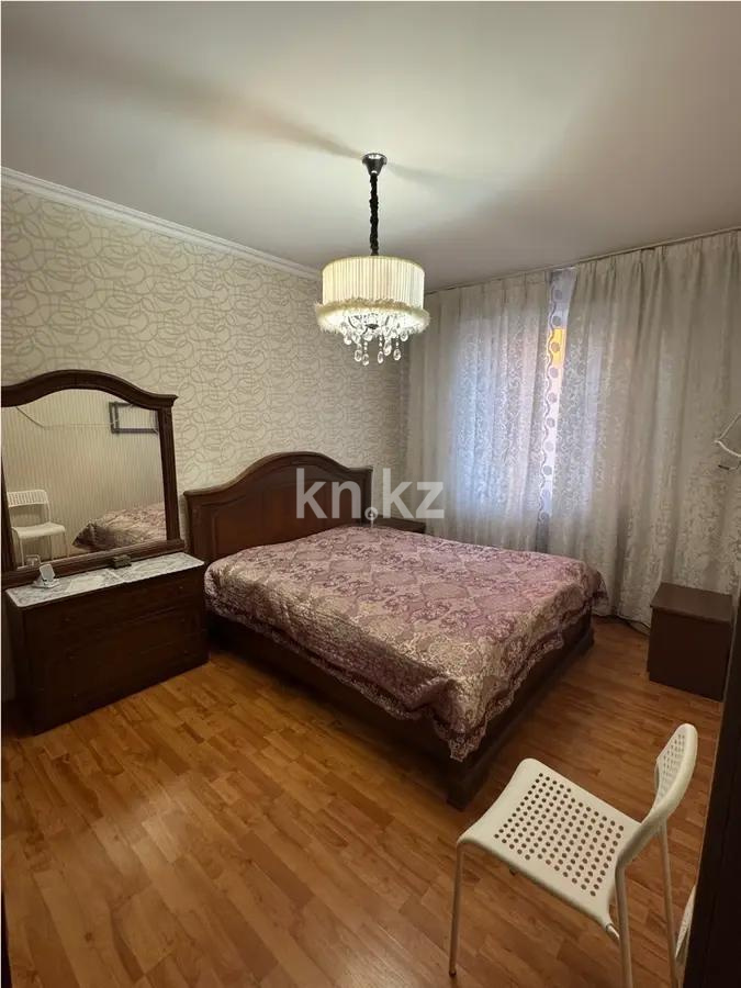 Продажа 4-комнатной квартиры, 75 м², пр. Строителей, дом  7 в Караганде - фото 3