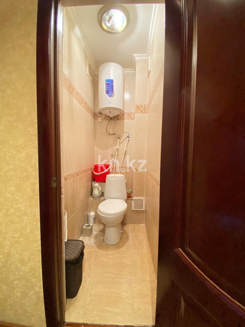 Продажа 4-комнатной квартиры, 75 м², пр. Республики, дом  32 в Караганде - фото 12