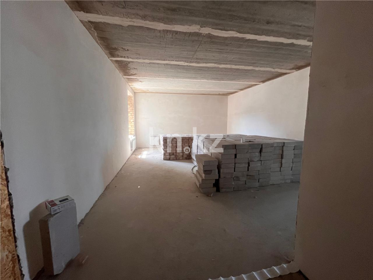 Продажа 4-комнатной квартиры, 118 м², ул. Букетова, дом  3/3 в Караганде - фото 10