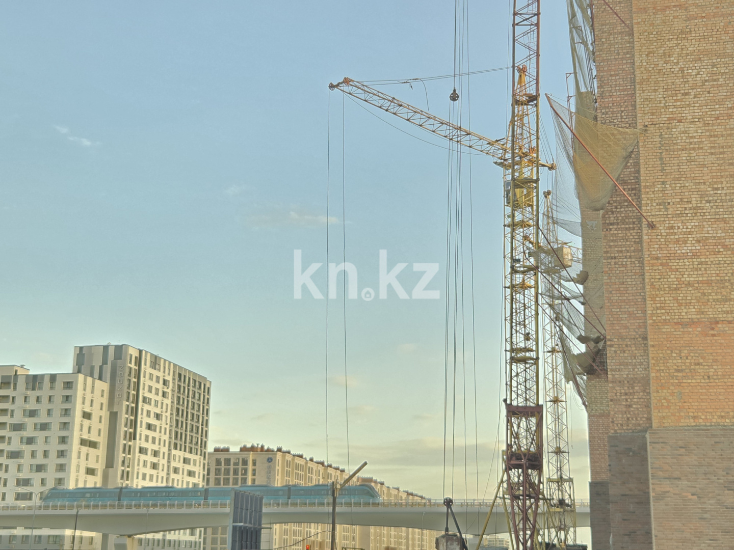 Продажа 4-комнатной квартиры, 105 м² в Астане