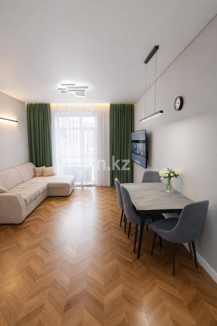 Продажа 3-комнатной квартиры, 82 м² в Караганде
