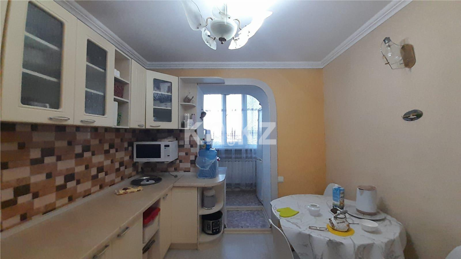 Продажа 4-комнатной квартиры, 84 м², ул. Ермекова, дом  52 в Караганде - фото 12