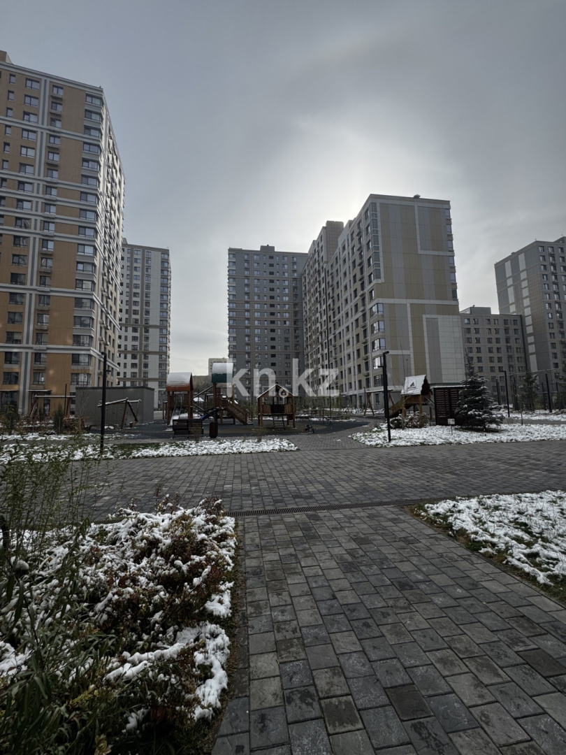 Продажа 3-комнатной квартиры, 111 м², ул. Утеген батыра в Алматы - фото 34