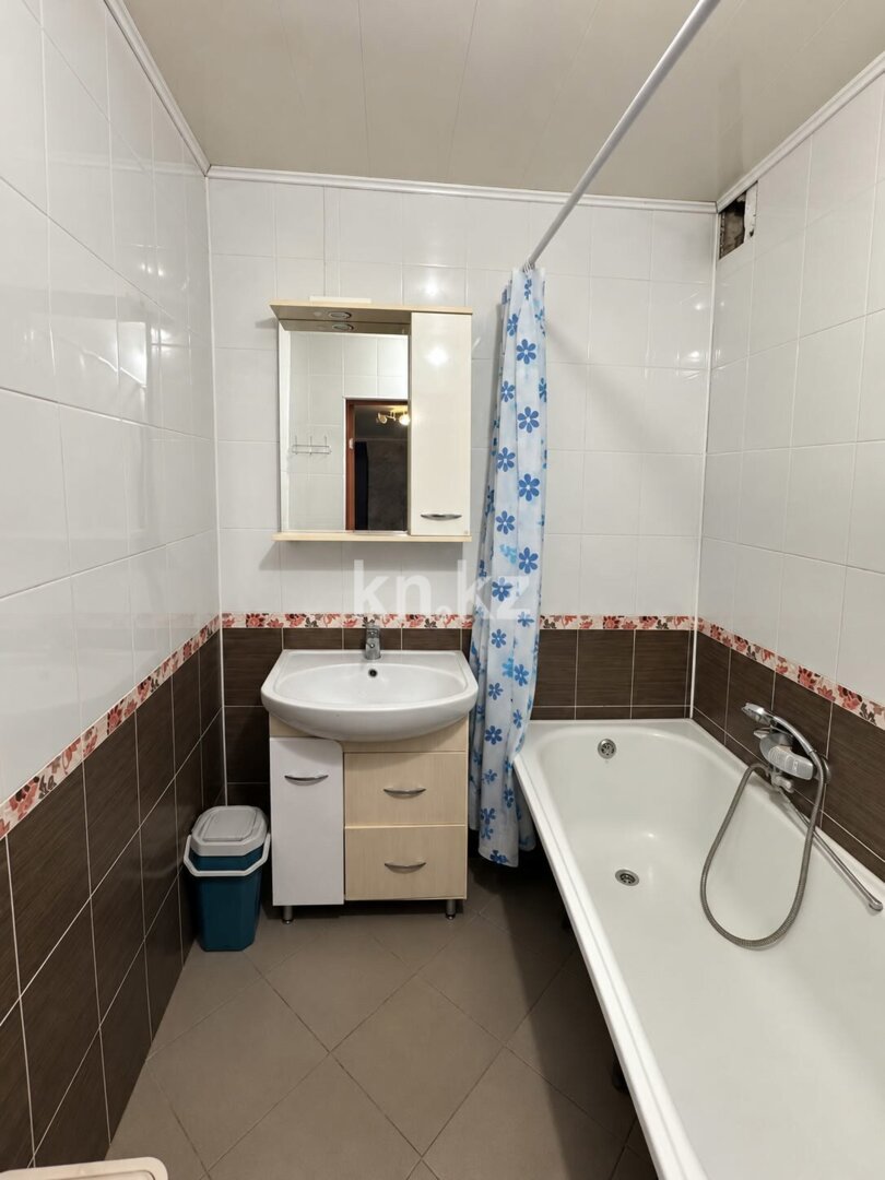 Продажа 2-комнатной квартиры, 50.1 м² в Уральске - фото 9