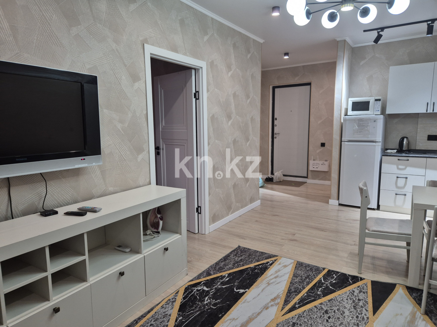 Продажа 3-комнатной квартиры, 66 м², ул. Толе би, дом  285/8 в Алматы - фото 4