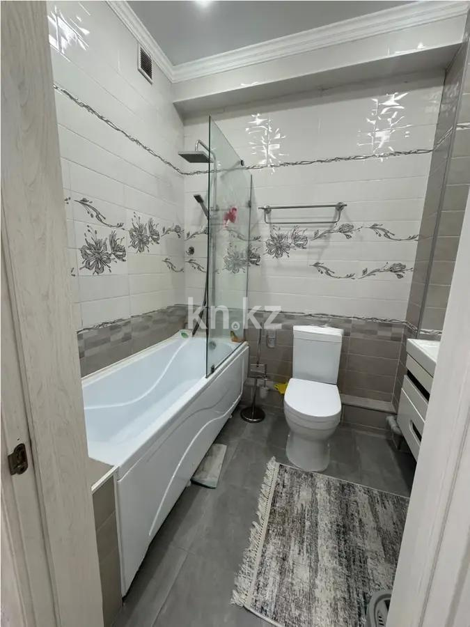 Продажа 3-комнатной квартиры, 130 м², ул. Нажимеденова, дом  34 в Астане - фото 6