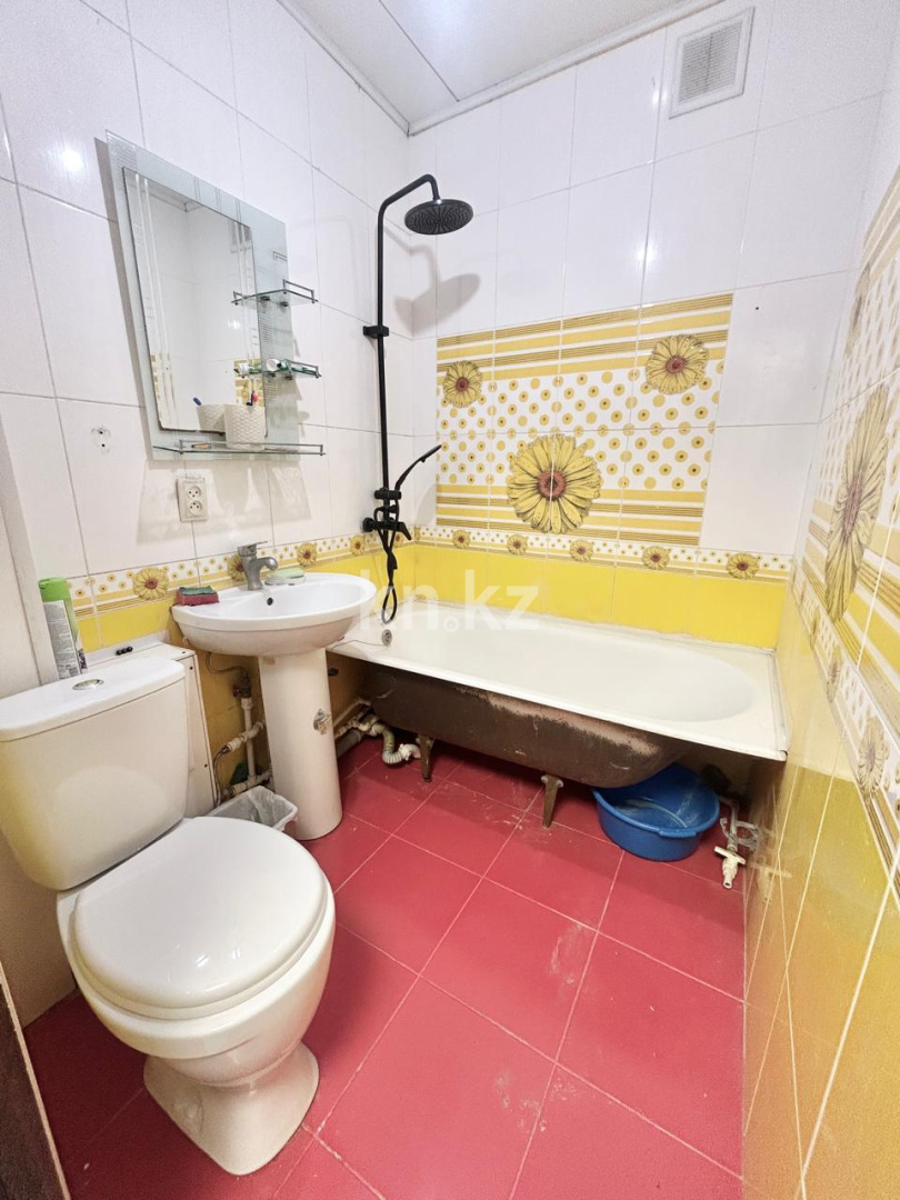 Продажа 3-комнатной квартиры, 59 м² в Караганде - фото 12