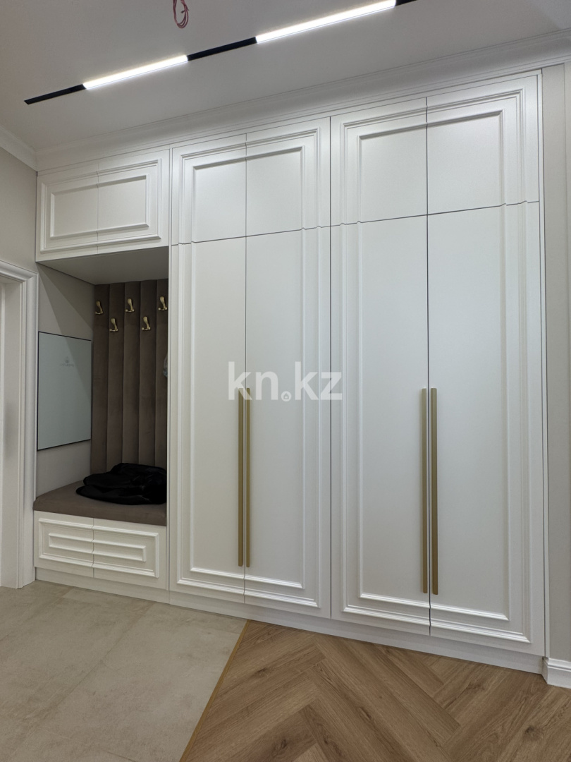 Продажа 3-комнатной квартиры, 115 м², ул. Утеген батыра, дом  11д в Алматы - фото 33