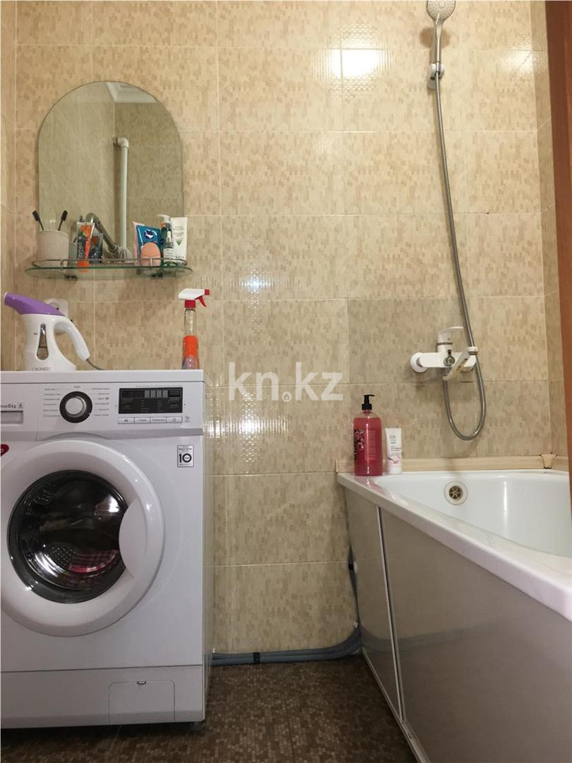 Продажа 2-комнатной квартиры, 53 м², ул. Университетская в Караганде - фото 10