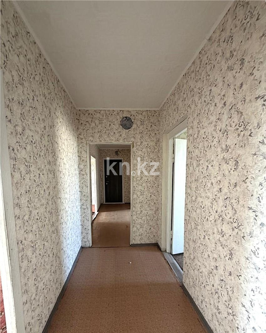 Продажа 4-комнатной квартиры, 82 м² в Шахтинске - фото 8