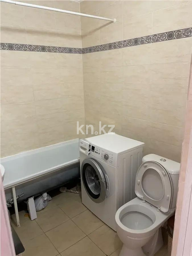 Продажа 1-комнатной квартиры, 41 м², мкр-н Нуркент, дом  5/10 в Алматы - фото 3