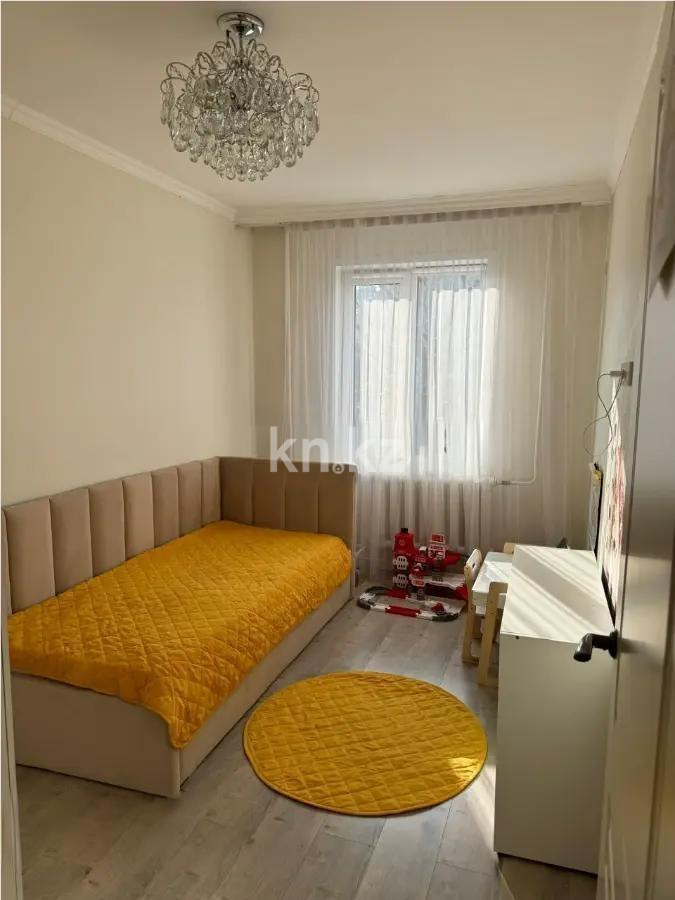 Продажа 3-комнатной квартиры, 62.6 м², 10а мкр., дом  22 в Алматы - фото 4