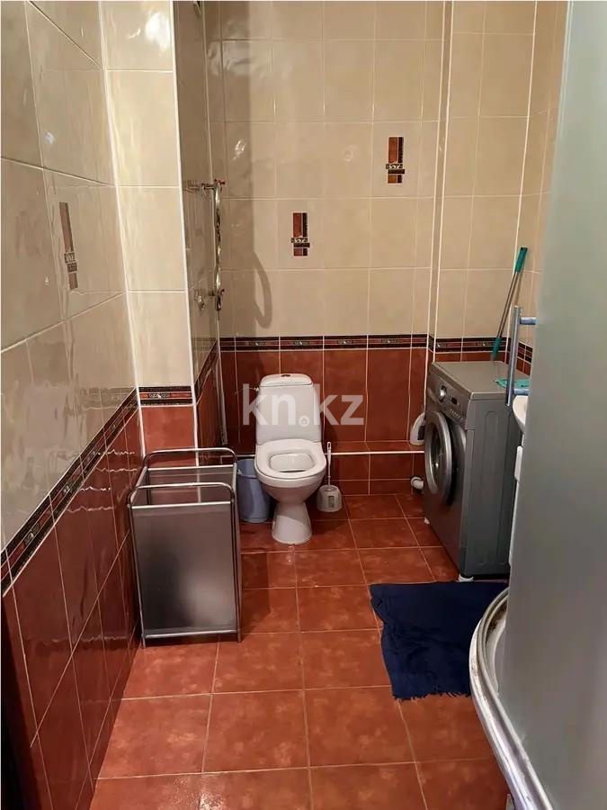 Продажа 2-комнатной квартиры, 65 м², пр. Абылай хана, дом  5/2 в Астане - фото 3