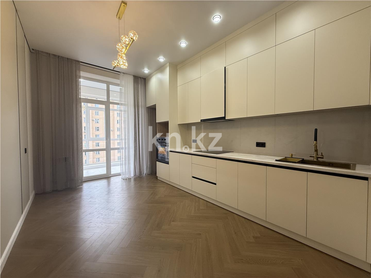 Продажа 4-комнатной квартиры, 111 м² в Караганде - фото 17